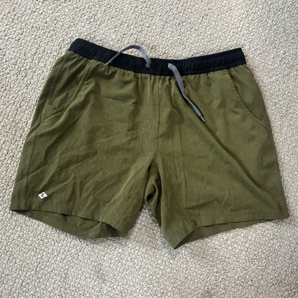 Burlebo Athletic Shorts • Size M